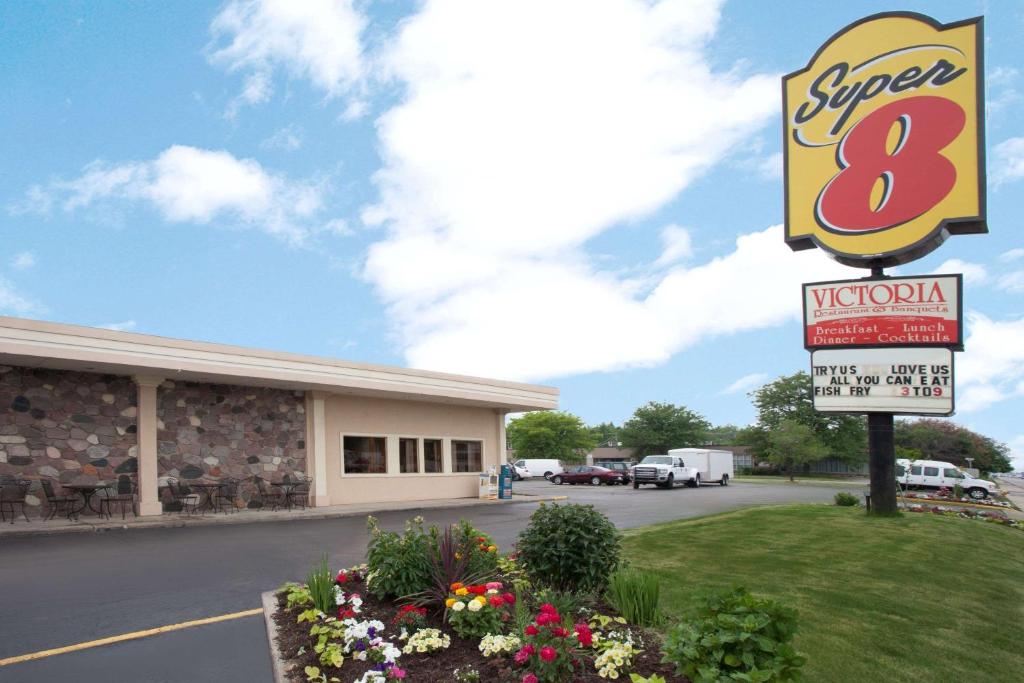 Super 8 by Wyndham Chicago Northlake O'Hare South, Northlake