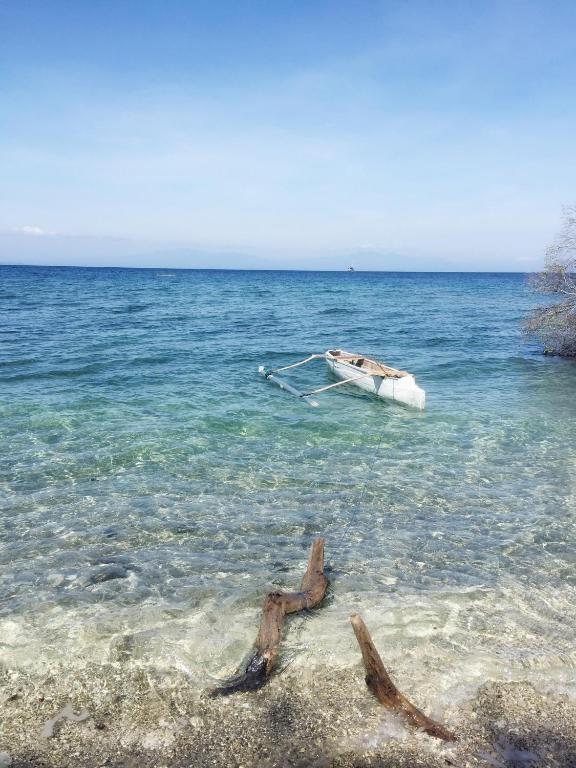 Maleo Moyo Hotel & Dive Resort photo