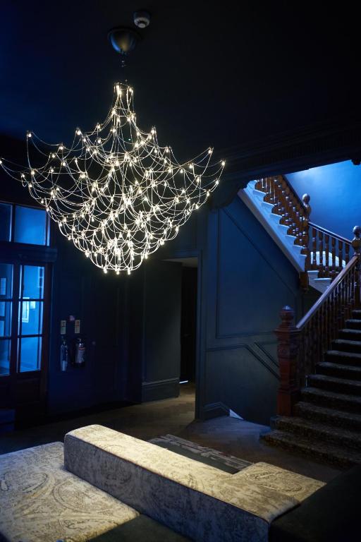 フロント・ロビー