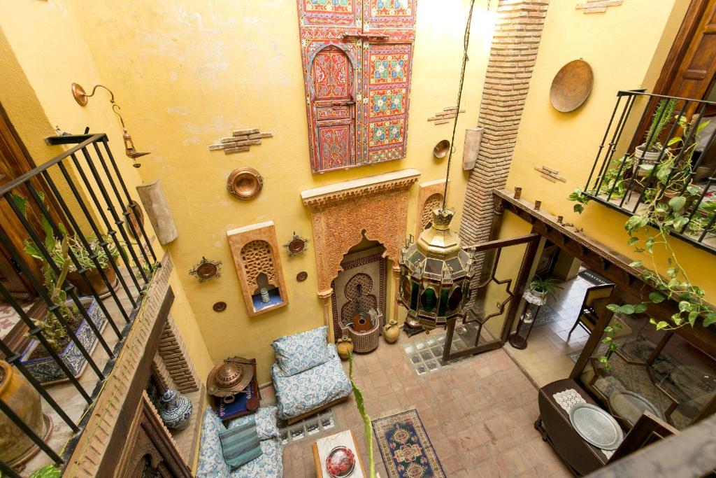 Charming Andalusian house - free parking - 2