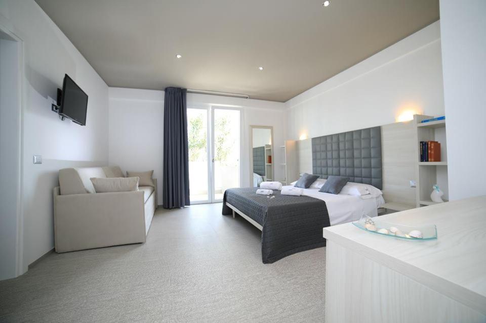 B&B Edonic - 1