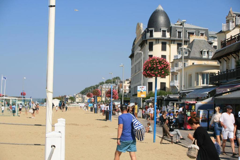 Studio en plein coeur de Trouville - 1