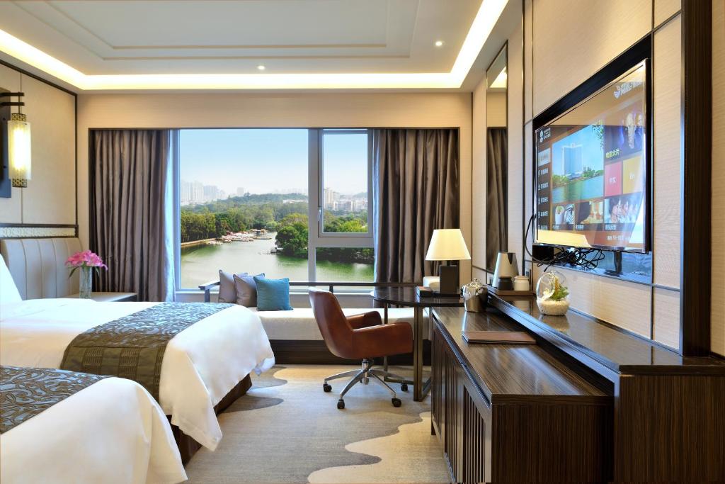 Fuzhou Lakeside Hotel
