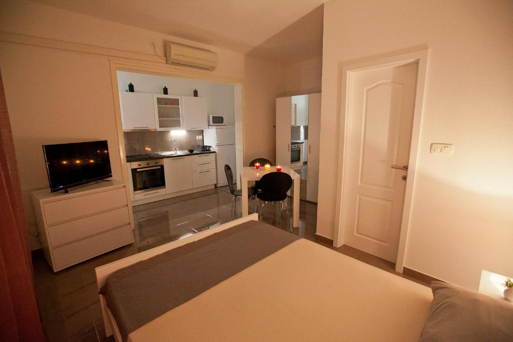 Apartman 2 — Hotel in Zadar