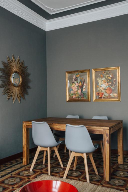 Barcelona Apartment Val - 4