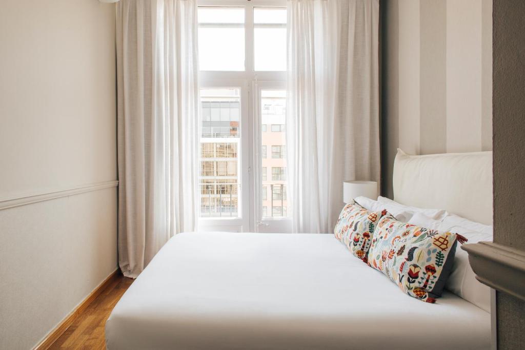 Barcelona Apartment Val - 3