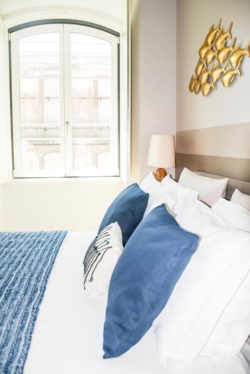 Luxury and Beautiful Apartment in Chiado photo