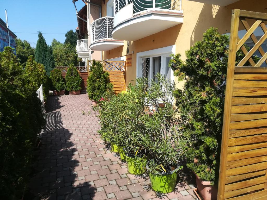 Tarr Apartmanok, Timea Haus photo
