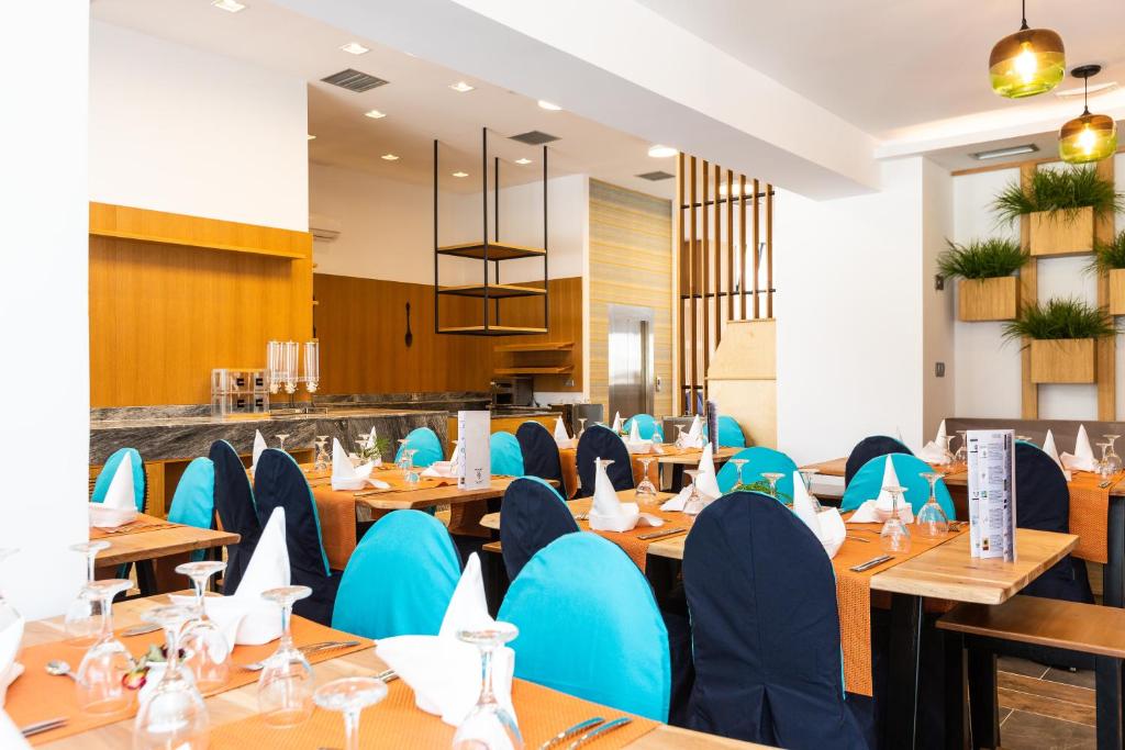 T Hotel Premium Suites — Restaurant & bars in Bali