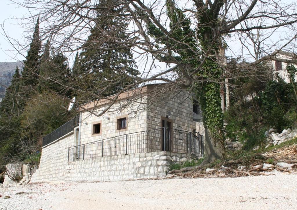 House on the beach - 3