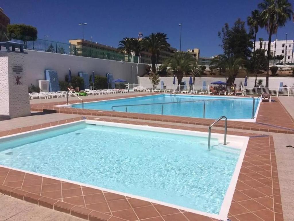 5 min walk from Yumbo 216 - 2