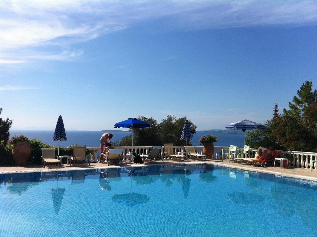 Nautilus Barbati — Swimming pool in Barbati, Ionian Islands