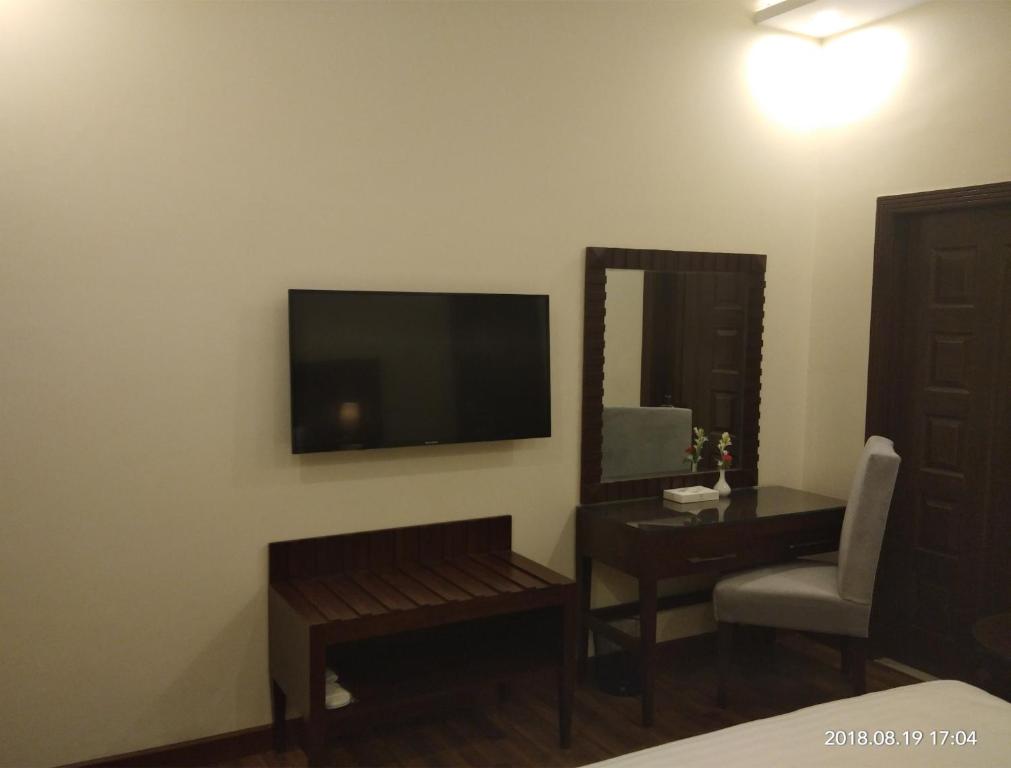 S Chalet Multan photo