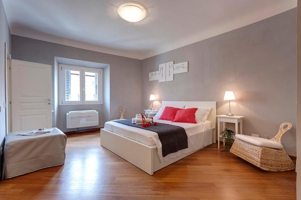 Espresso Apartment by Mamo Florence, Florencie