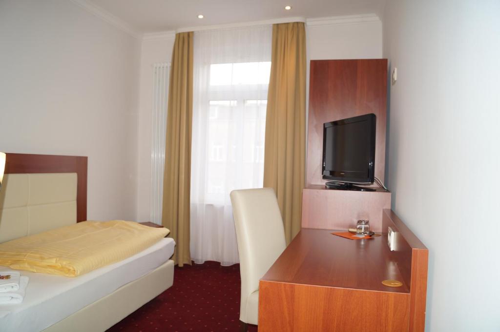 Standard Single Room