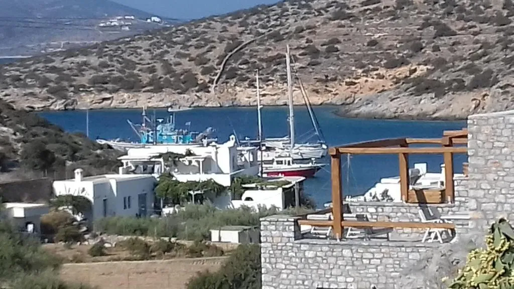 Notos Villa, hotel in Skhoinoussa