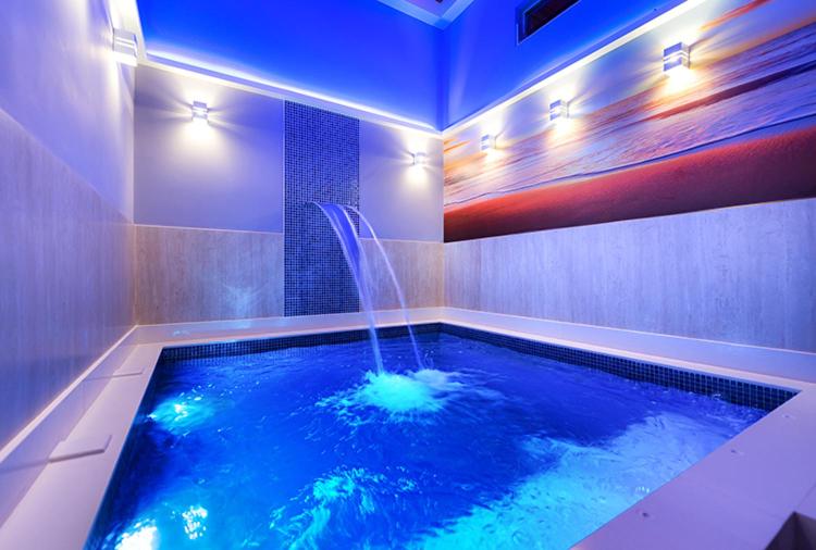 Azure Motel (adults only) photo