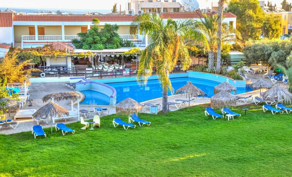 Captain Karas Holidays Apartments — Hotel in Paralimni