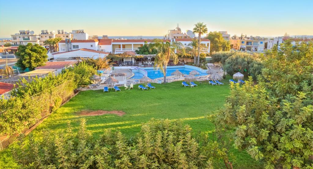 Captain Karas Holidays Apartments photo