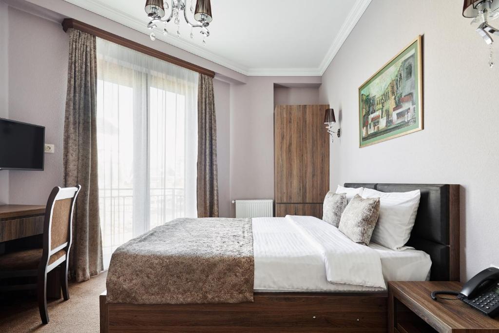 Hotel Pushkin photo