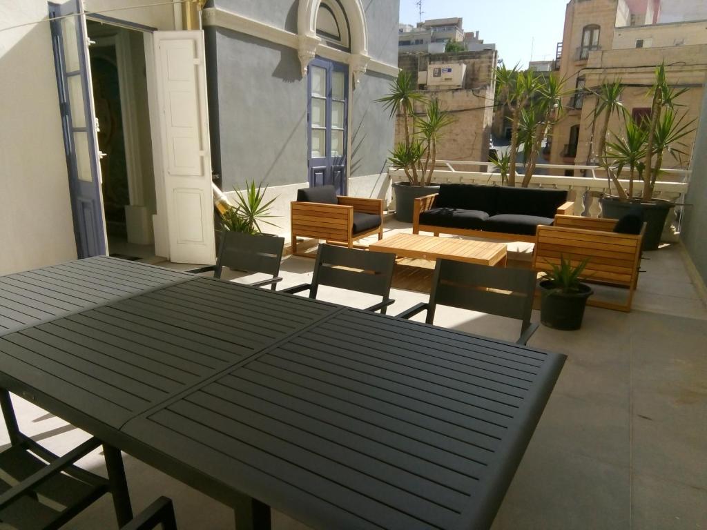 Sliema La Loggia DeLuxe Suites photo