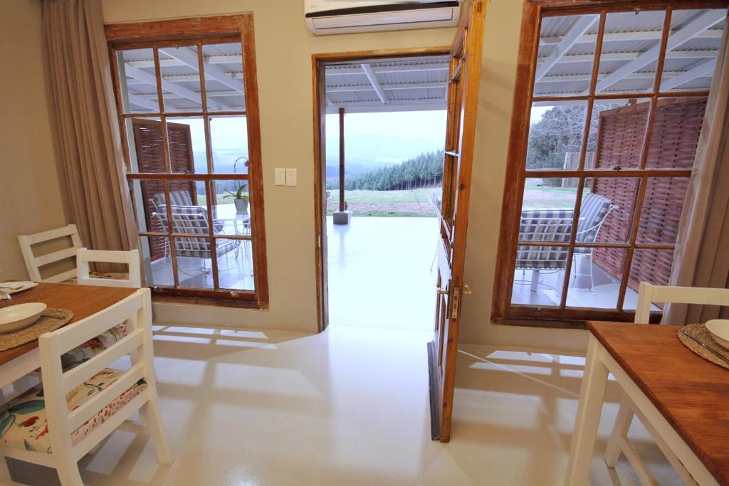 Shared lounge/TV area