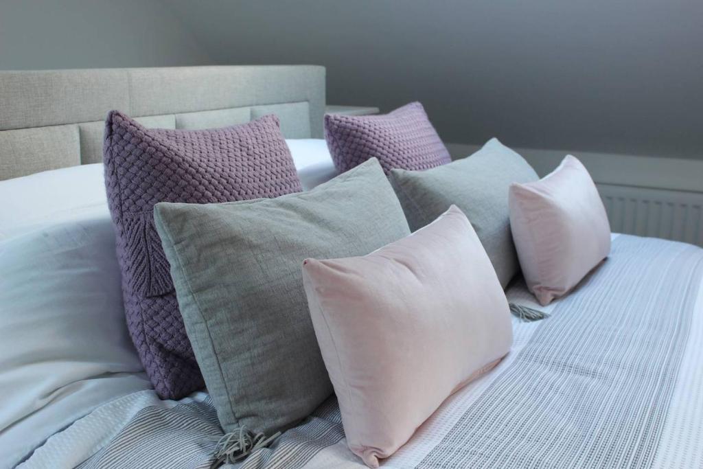 Wisteria way cottage photo