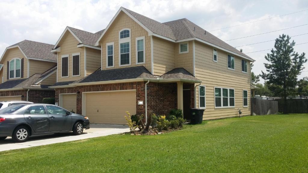 Luxury Home (3 Bedroom & 2.5 Bathroom) - Copperfield