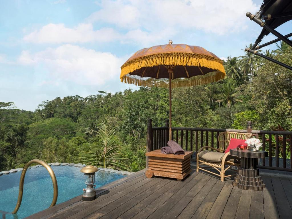 capella ubud bali hotel outdoor pool