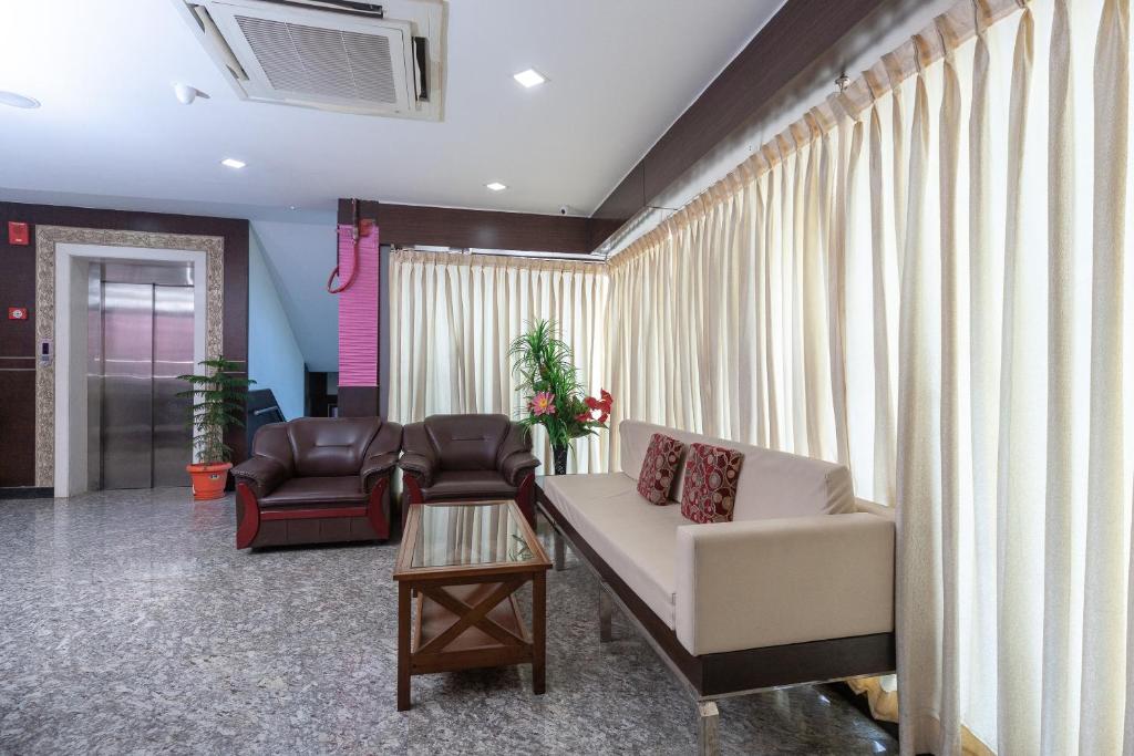 ホテル スミ パレス (Hotel Sumi Palace) フロント・ロビー