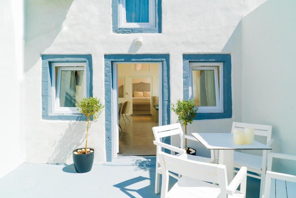Thetis Cave Houses photo