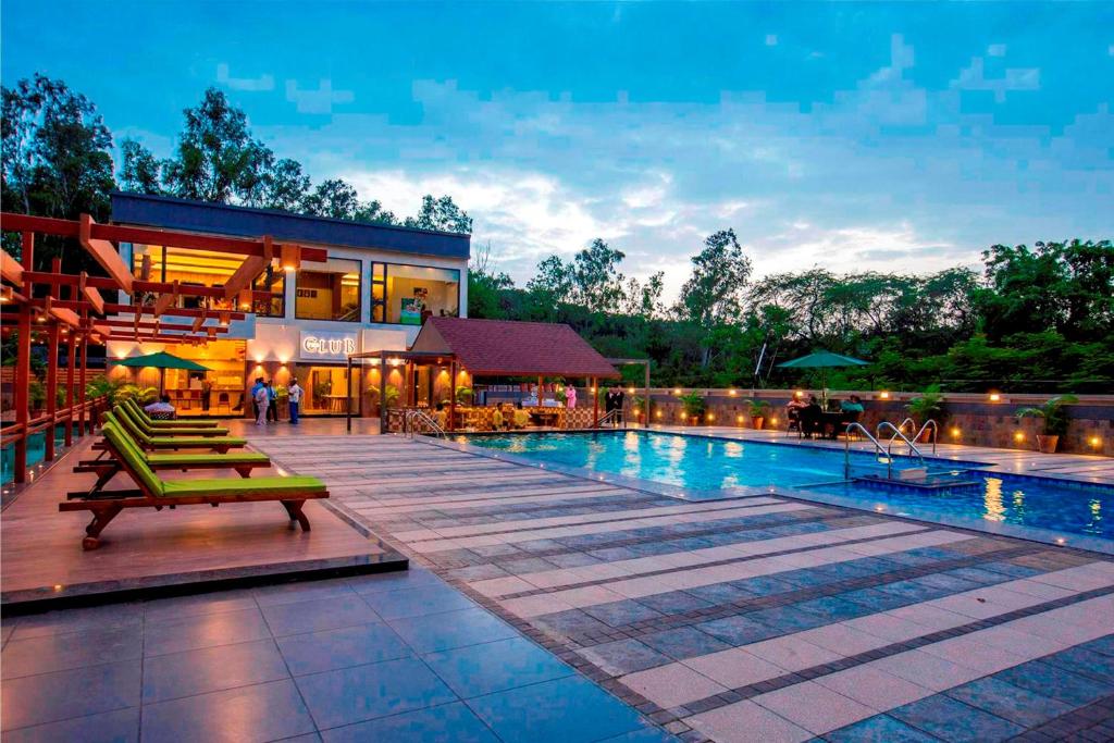 VITS Shalimar Hotel photo