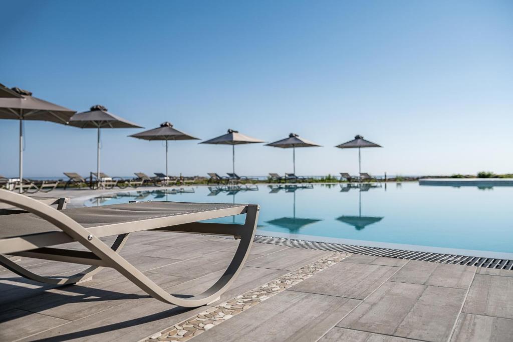 Kavos Hotel & Suites photo