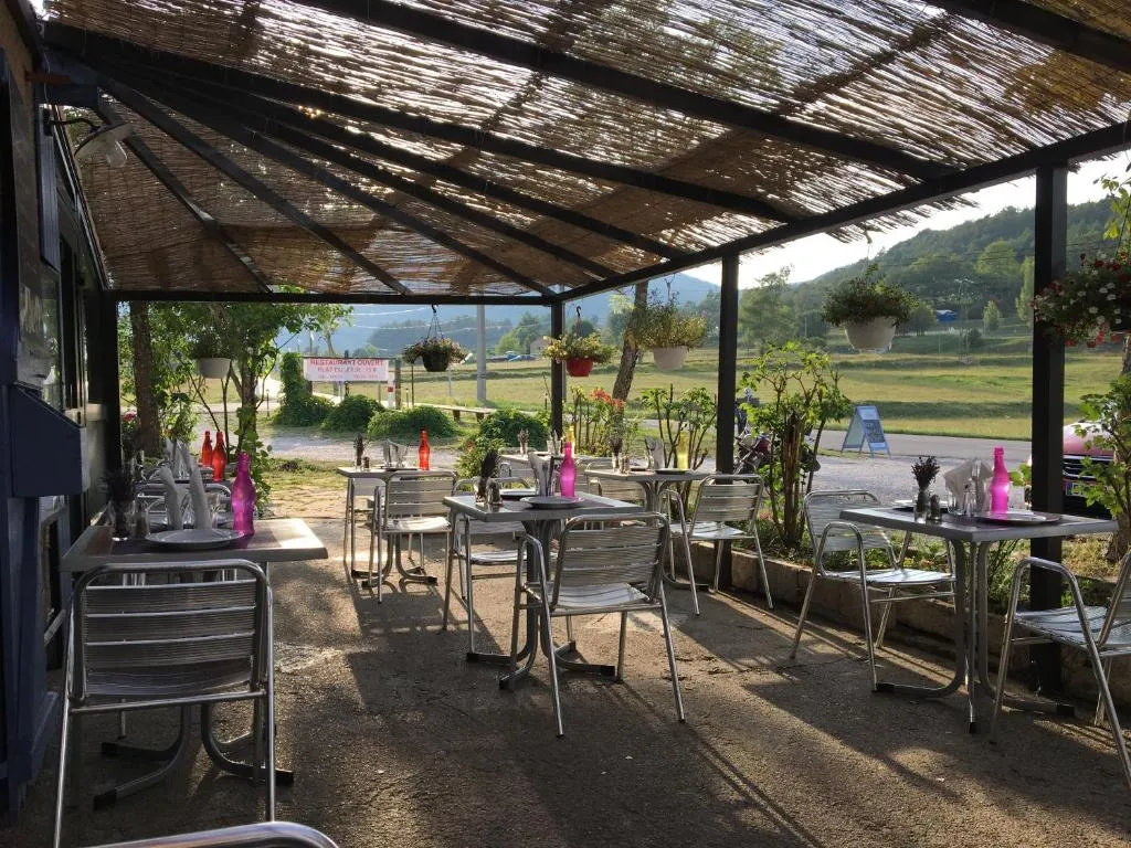 Hôtel Restaurant Auberge des crêtes du Verdon，位于韦尔东河畔拉帕吕的酒店