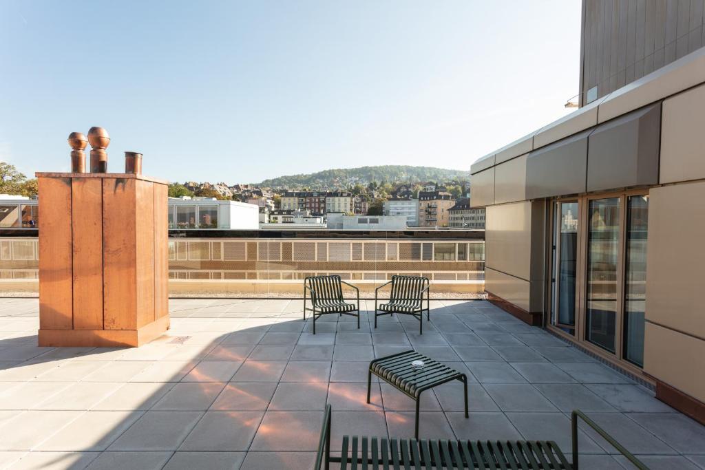 EMA House Serviced Apartments Superior Downtown photo