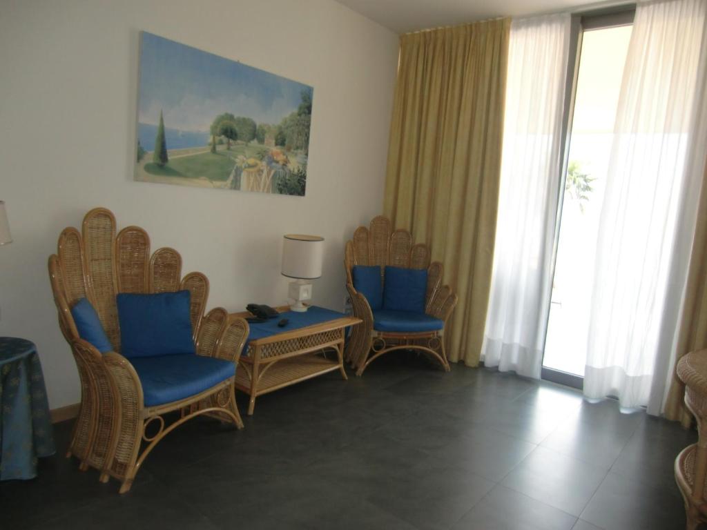 Beach Hotel Du Lac Malcesine — Hotel rooms in Malcesine, Veneto