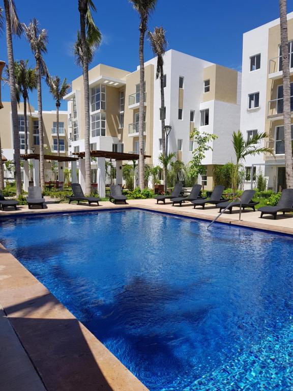 Condominio con alberca en Zona Cerritos - 3