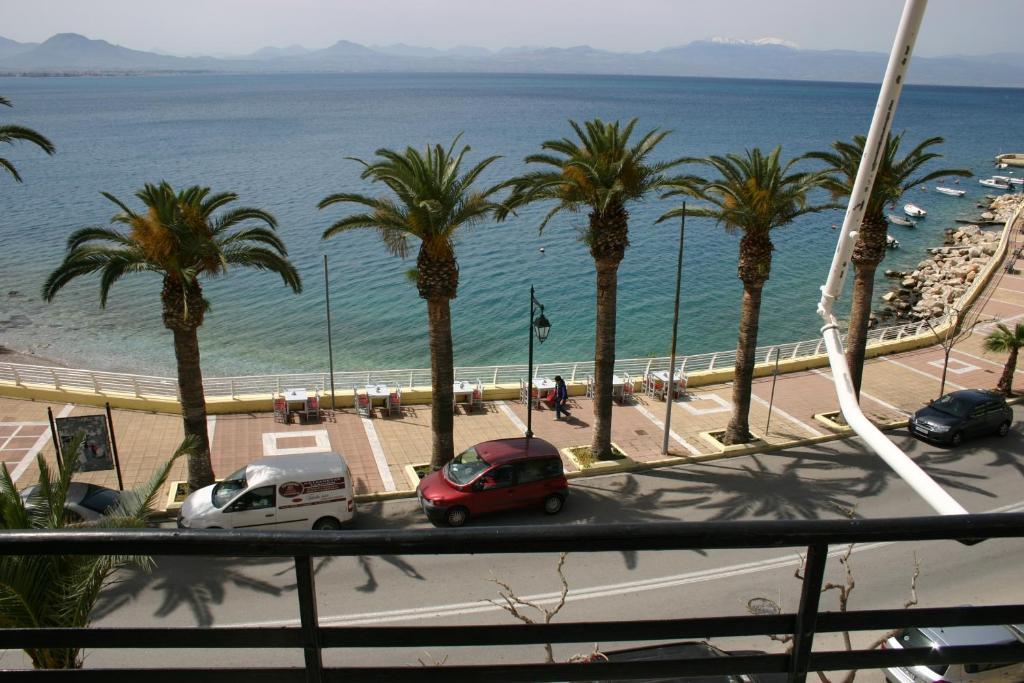 Petit Palais Hotel — Atrakcje w okolicy in Loutraki, Peloponez