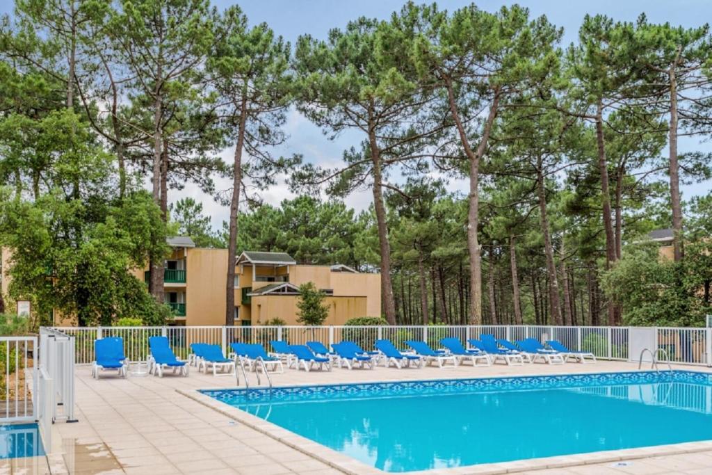 Best Price on Residence Les Grands Pins maeva Home in Carcans + Reviews!