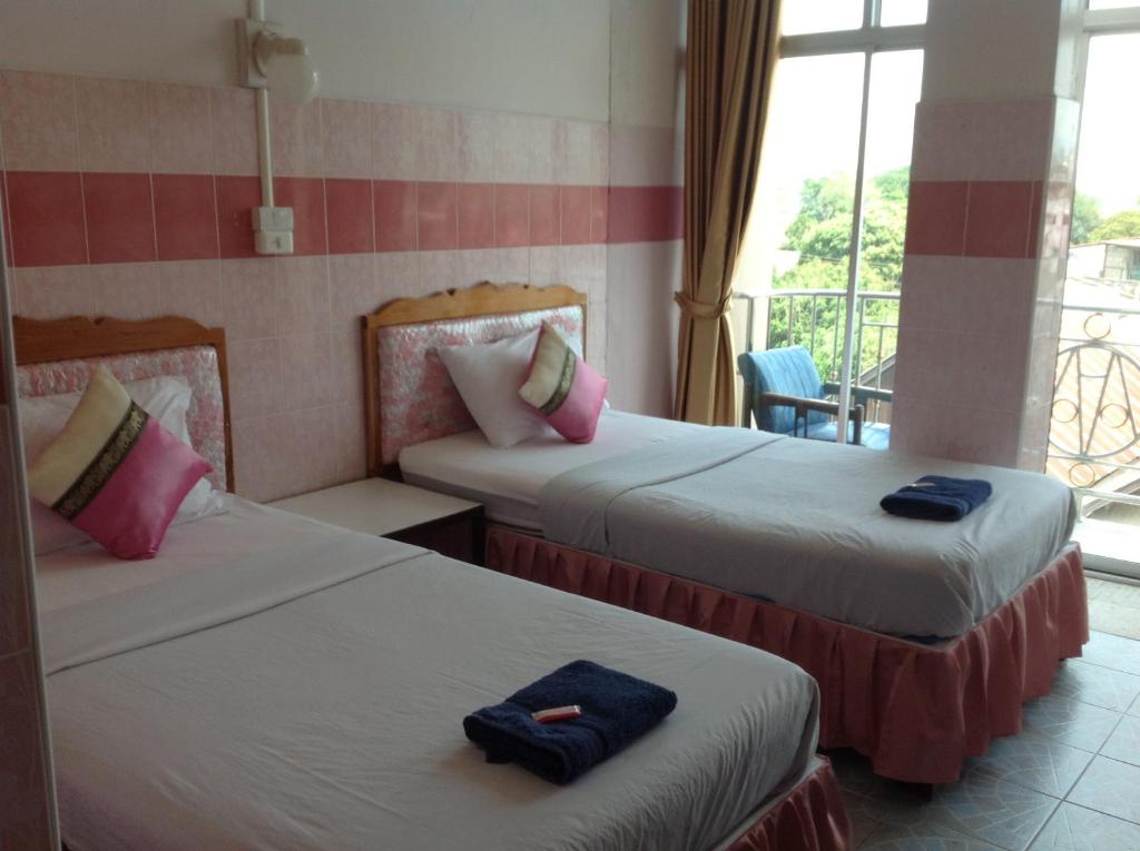 Mitaree Hotel 1 photo