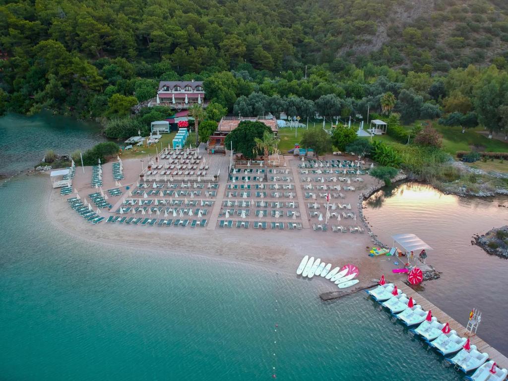 S3 Seahorse Beach Club — Hotel in Fethiye