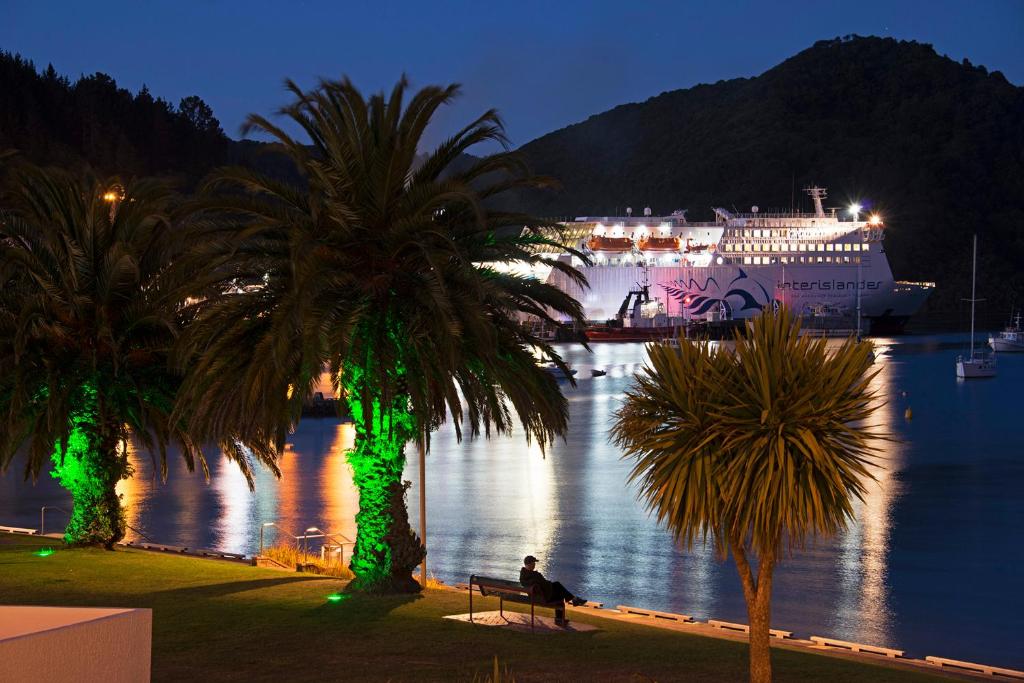 Perano on the Quay photo