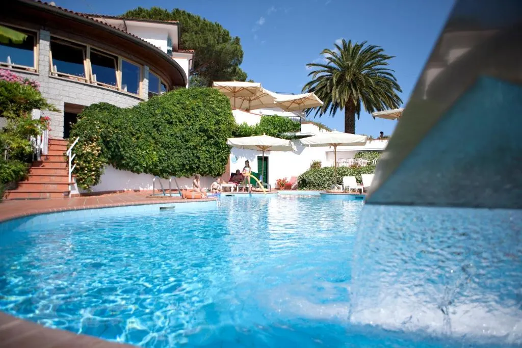 Hotel Gallo Nero, hotel in SantʼAndrea