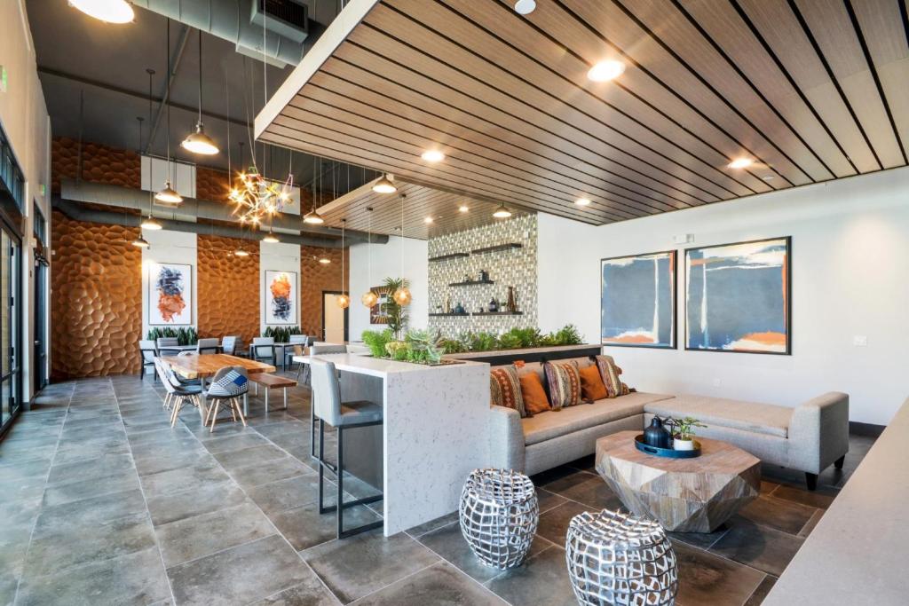 Bluebird Suites in Menlo Park photo