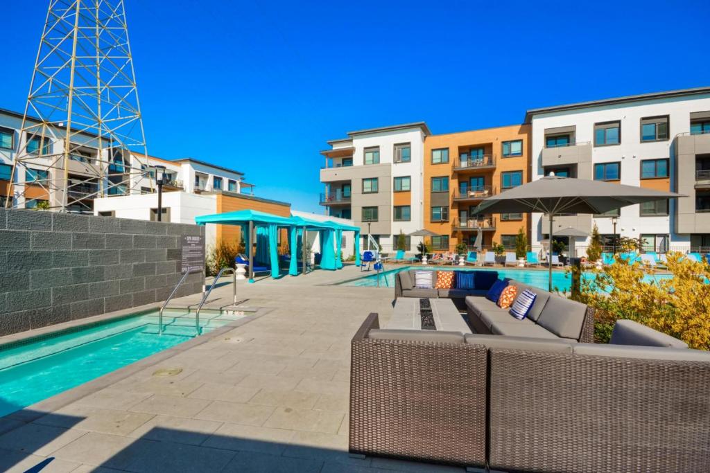 Bluebird Suites in Menlo Park photo