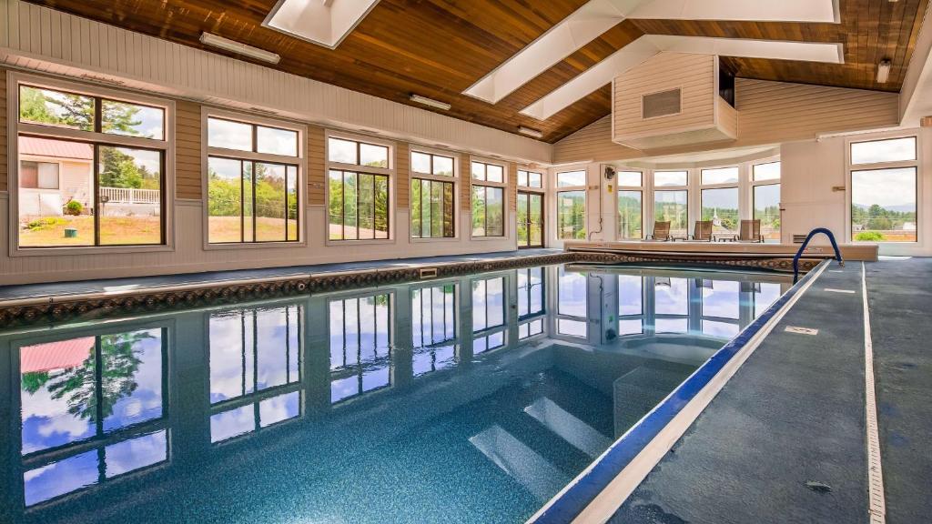 Best Western White Mountain Inn 전경