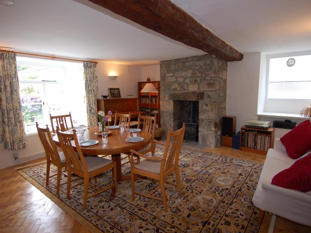 Thorn Cottage, Chagford photo 3