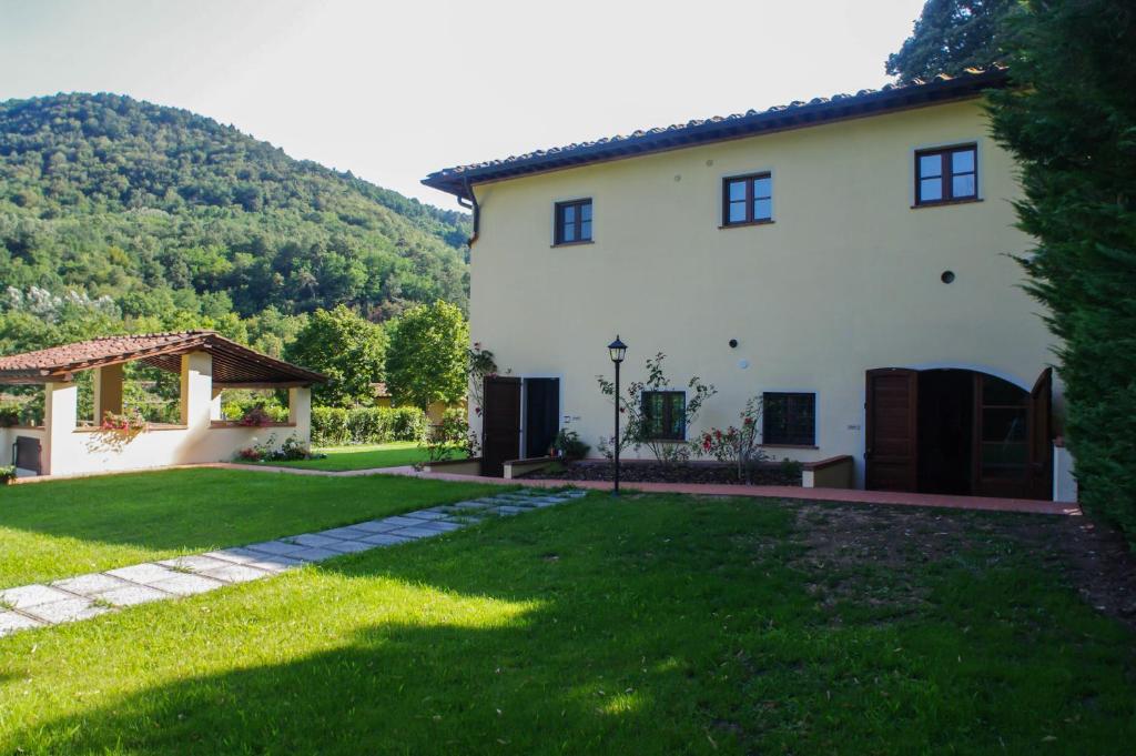 CASALE LA FATA -tipico toscano immerso nelle colline tra Lucca e Versilia, 6 appartamenti indipendenti - 4