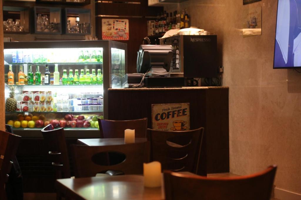 طعام و مشروبات