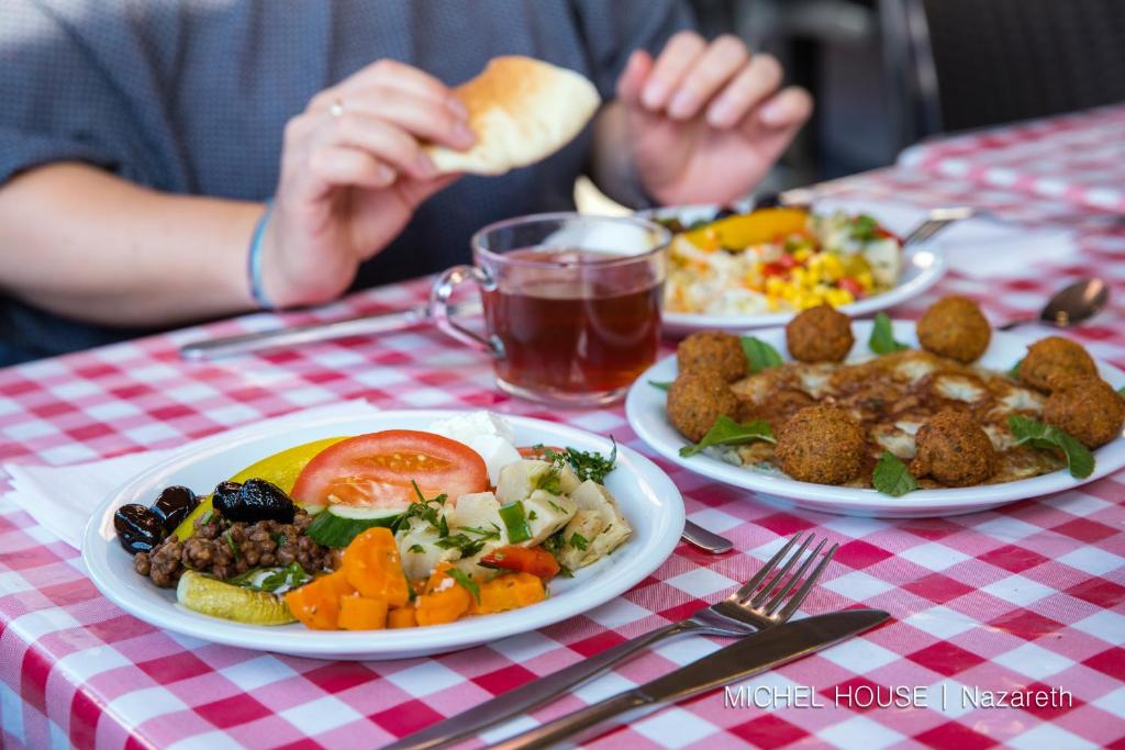 Alimentos e Bebidas